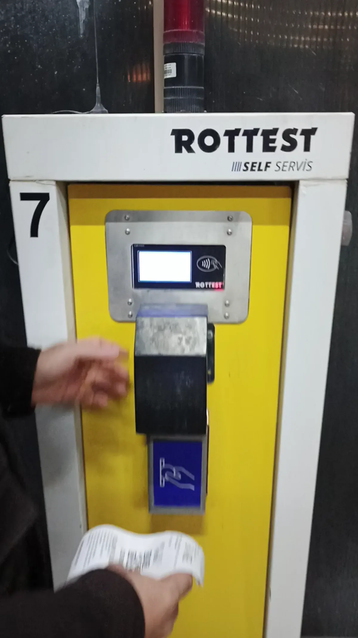 Jetonlu makinede fiş okutma